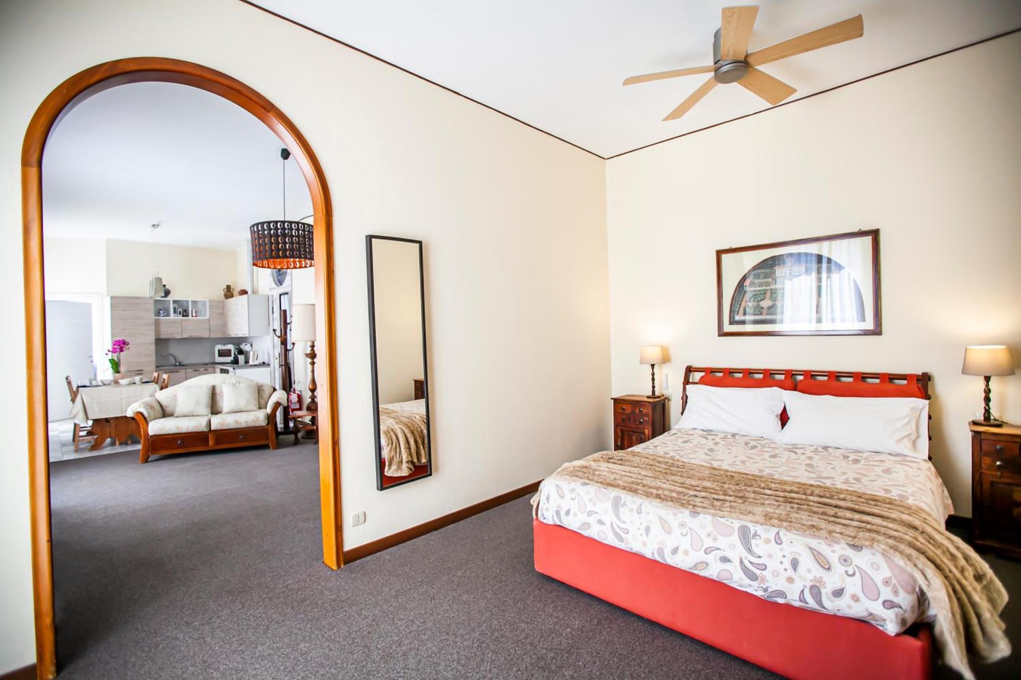 Darsena Di Riva Grande Hotel Moltrasio Ngoại thất bức ảnh