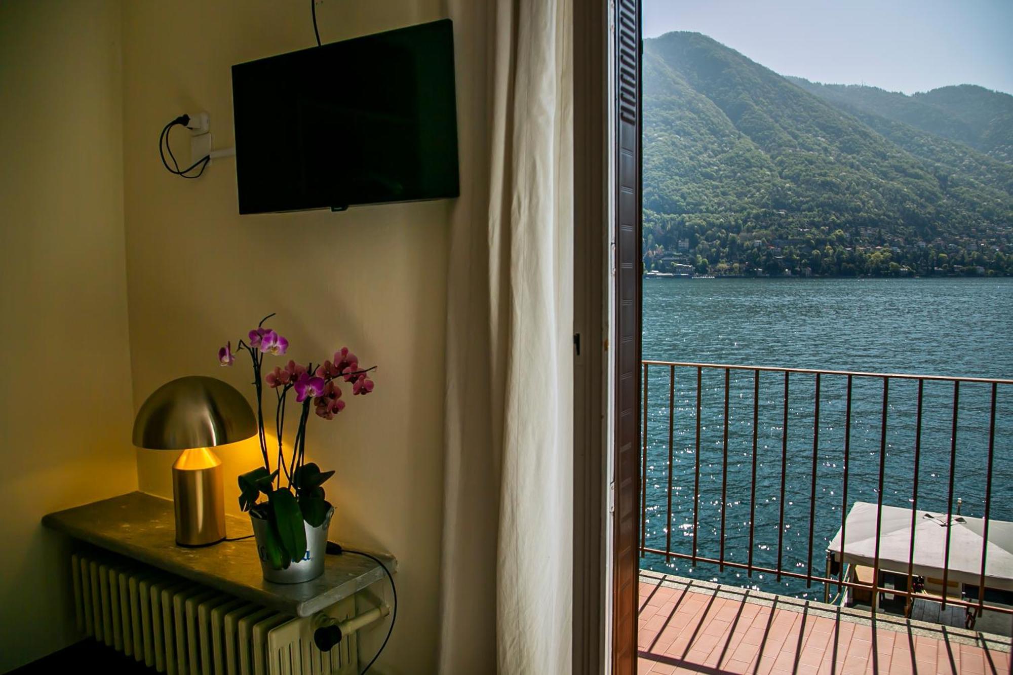 Darsena Di Riva Grande Hotel Moltrasio Ngoại thất bức ảnh